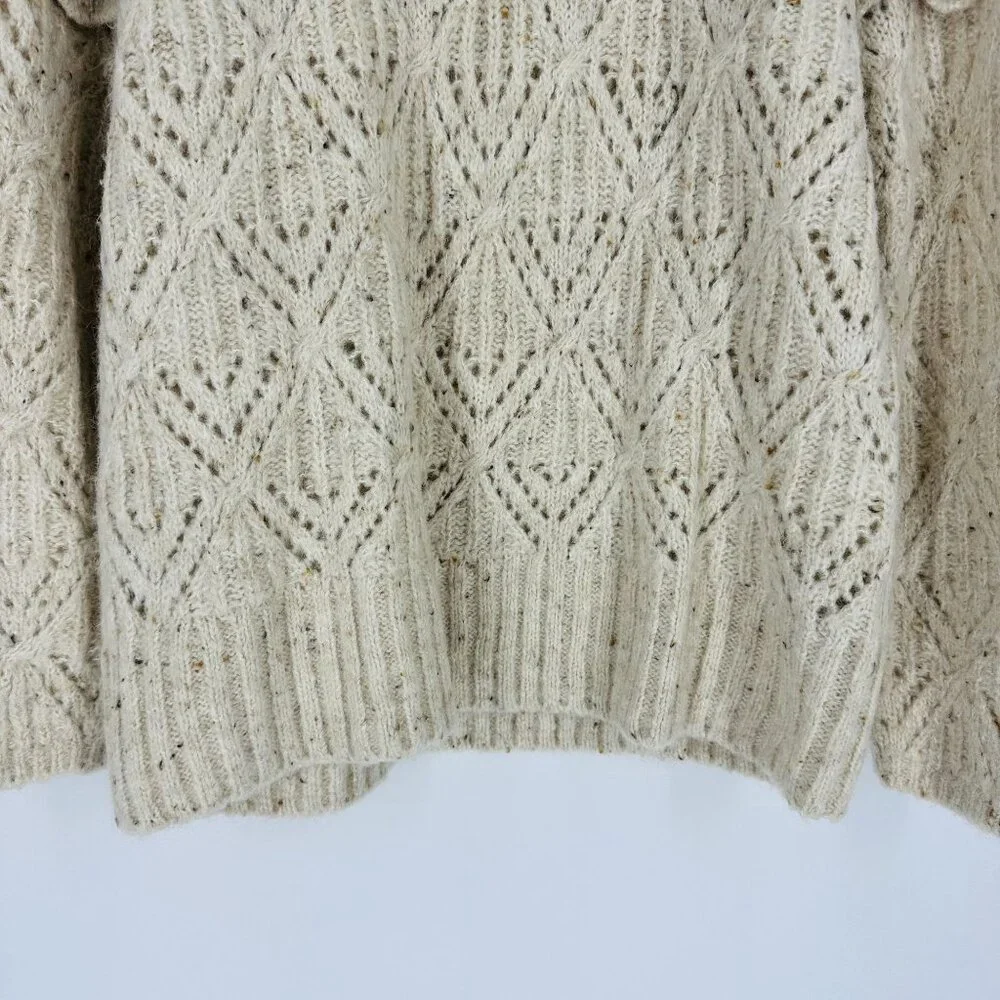 Old Navy Beige Ruffle Trim Pointelle Crew Neck Long Sleeve Cozy Knit Sweater L - Picture 10 of 10